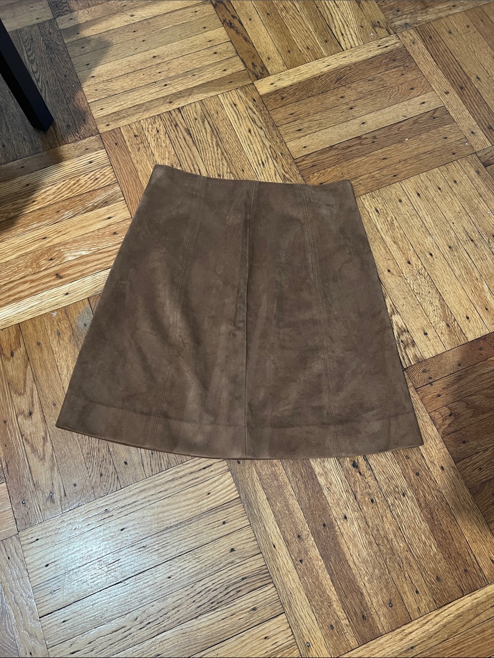 Aritzia babaton suede brown skirt size 6 - Picture 2 of 5